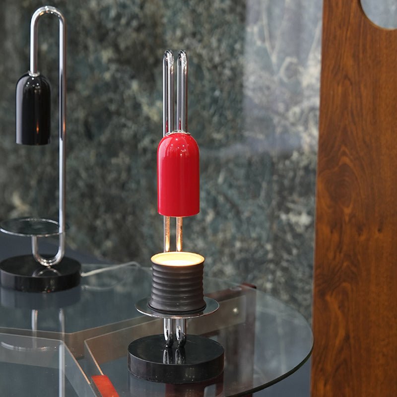 Trombone: A Sculptural Candle Warmer Lamp Inspired by Bauhaus Design